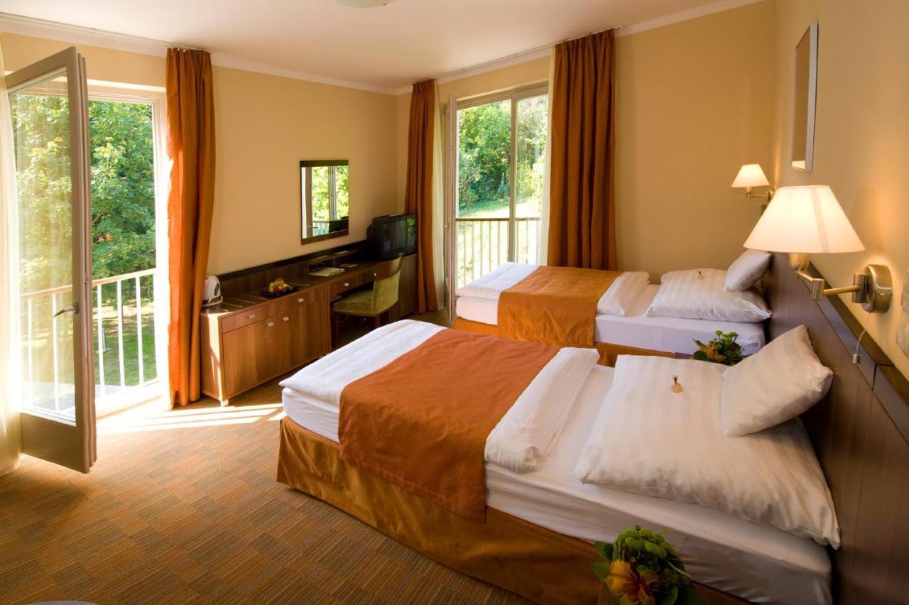 Jankovich Hotel Rácalmás Εξωτερικό φωτογραφία